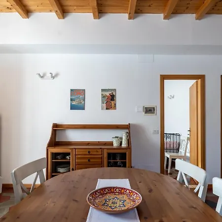 Casa Al Borgo شقة